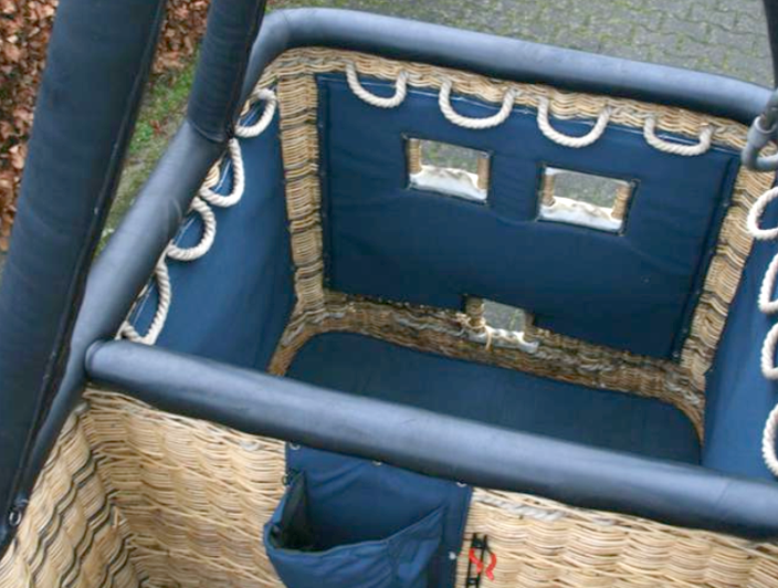 Single Straight Partition - Woven Floor