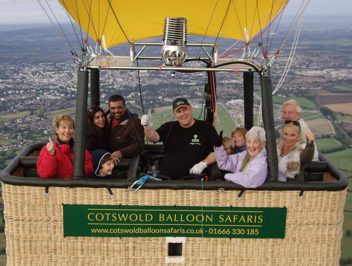 'TT' Partition - Solid Floor