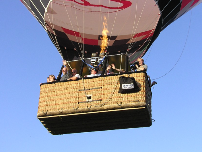 'TT' Partition - Woven Floor